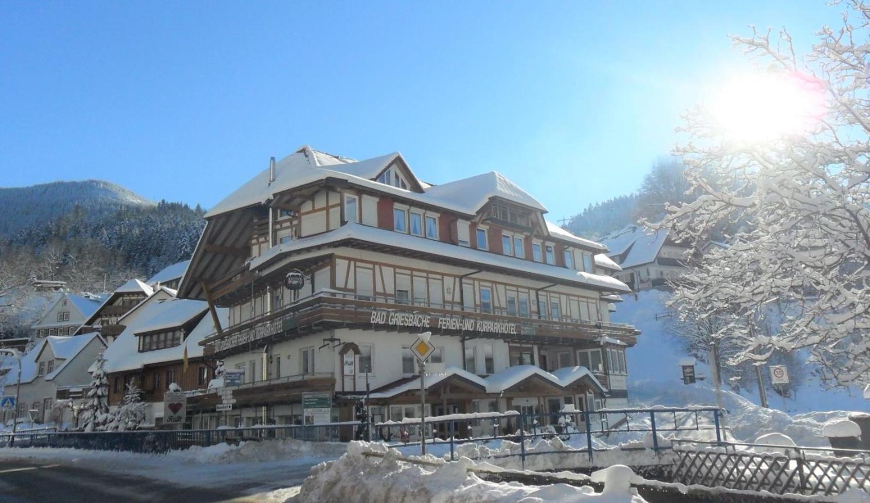 Kurparkhotel Faisst Бад Петерстал-Грисбах Екстериор снимка
